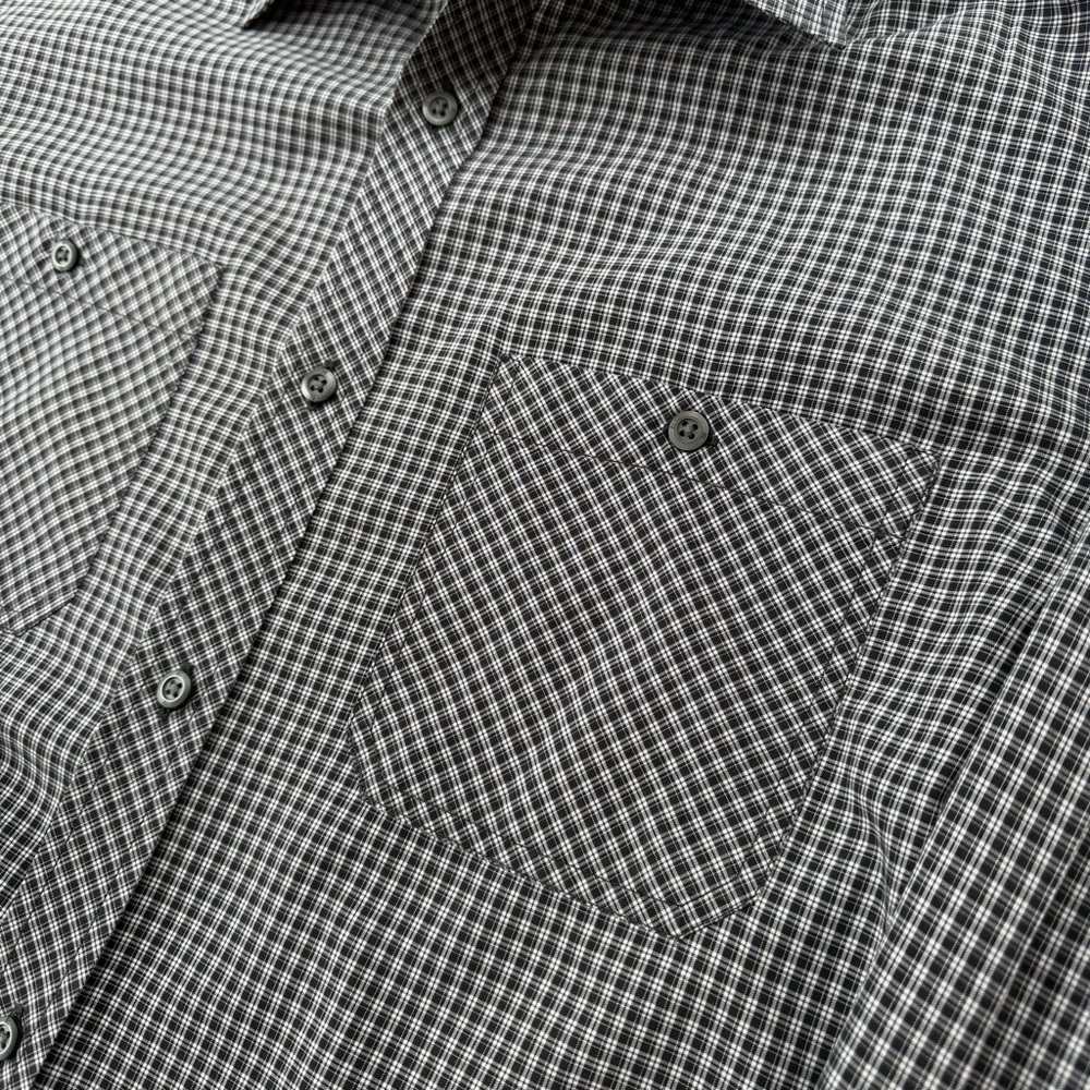 Men’s Banana Republic Long Sleeve Shirt
Size XL (17-17 1/2 neck) - Picture 3 of 8